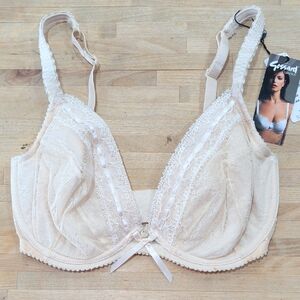 NWT Gossard Cream Lace Underwire Bra Size 32F